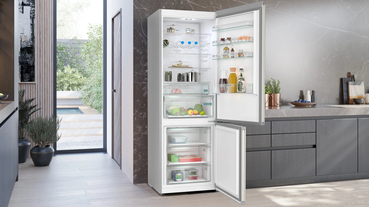 SIEMENS KG49NXIDF iQ300 Free-standing fridge-freezer with freezer at bottom 203 x 70 cm Brushed steel anti-fingerprint