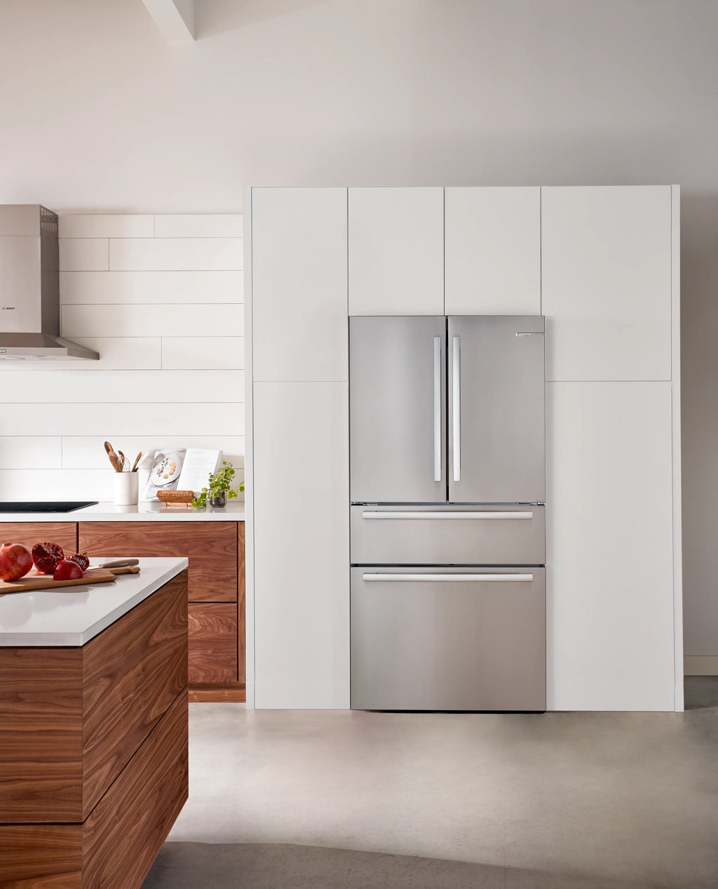 Bosch B36CL80SNS 800 Series French Door Bottom Mount Refrigerator 36'' Stainless steel (with anti-fingerprint)